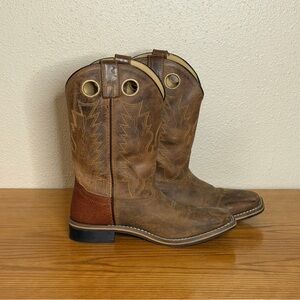 Smoky Mountain kids size 4 Rustic Cowboy boots, manmade leather, western wear.